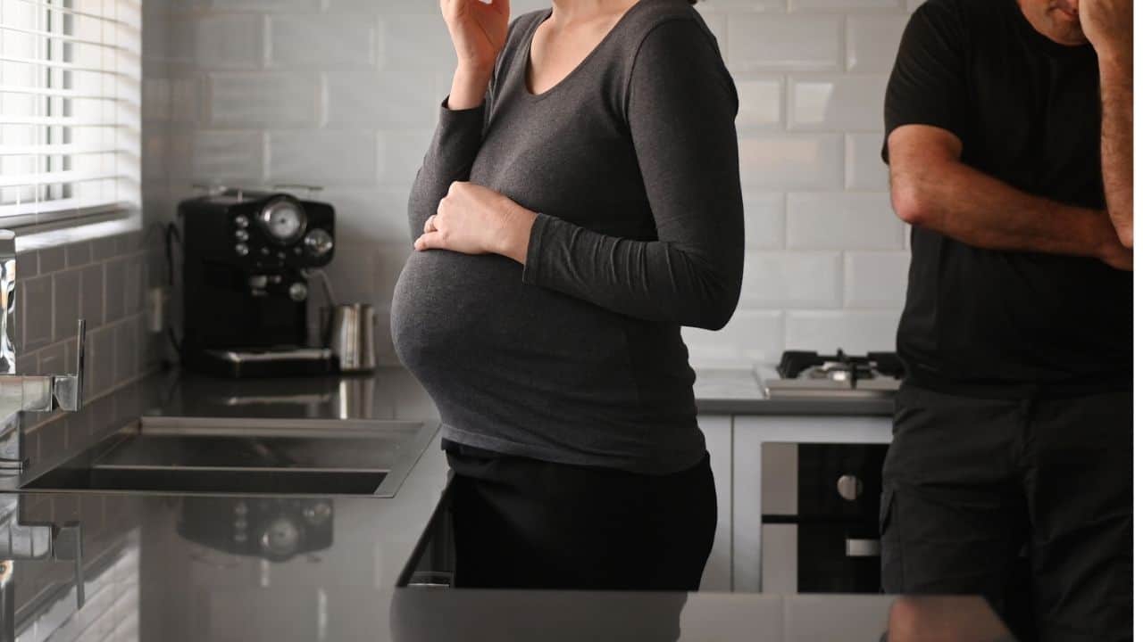 Divorce while pregnant